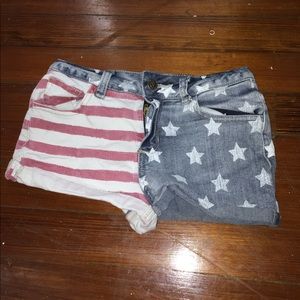 Size 0 red white and blue shorty shorts